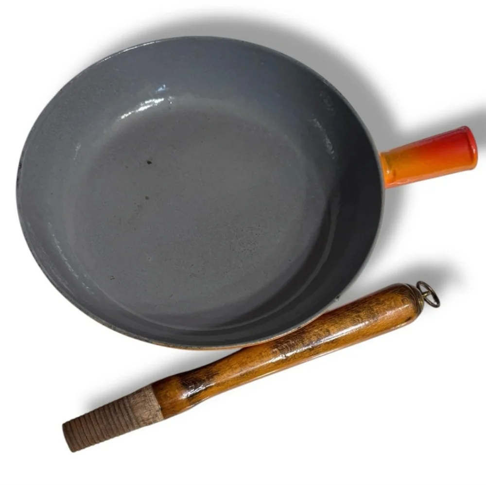 VINTAGE Flame Orange Enameled 9.5” Frying Saute Pan Wooden Handle